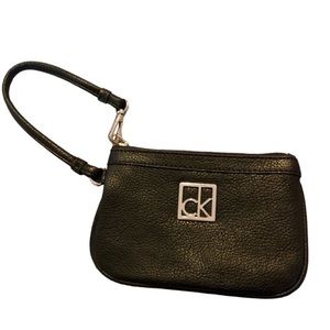 NWOT Calvin Klein Leather Wristlet